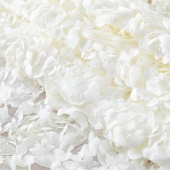 Объемная вышивка на сетке 010-20046 молочный