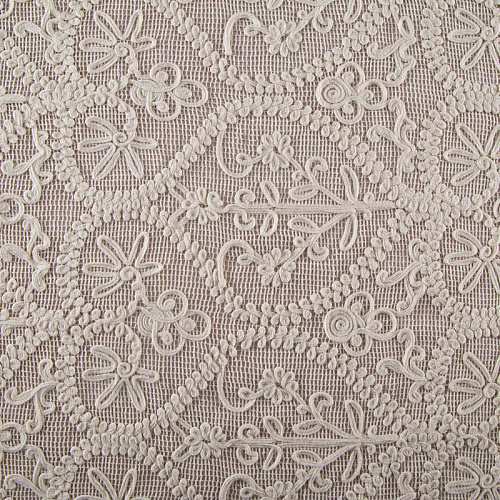 Вышивка на сетке Dolce&Gabbana 050-20052 экрю