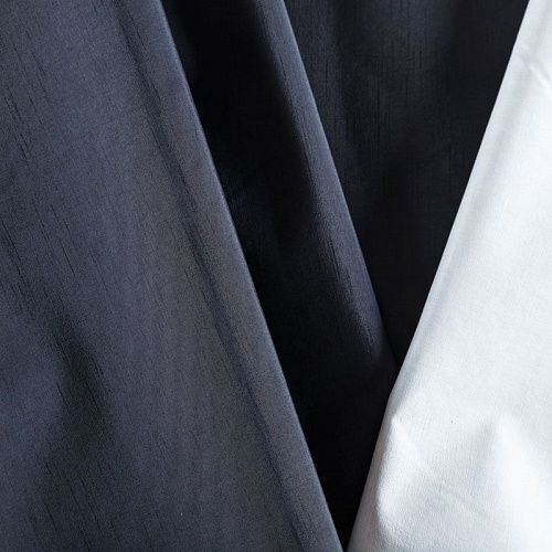 Ткань плащевая 042-05587 черный однотонный